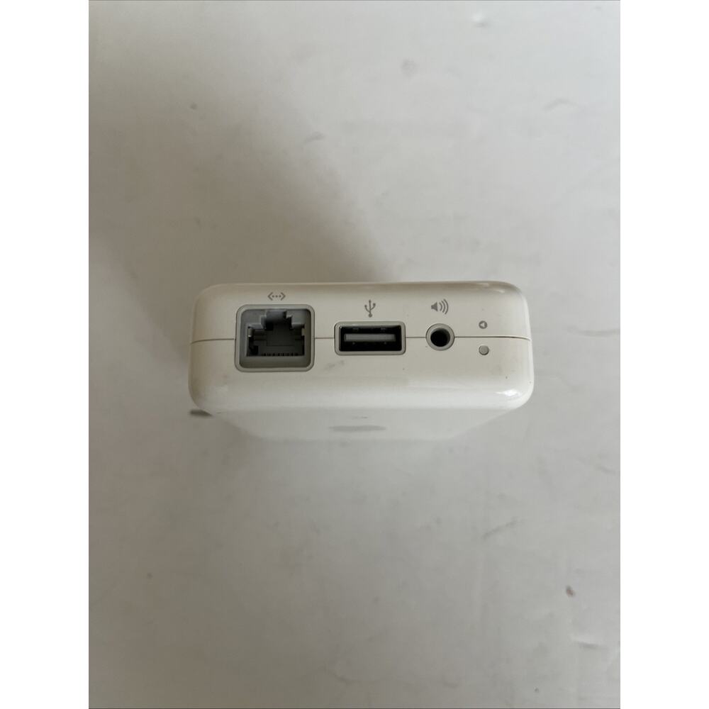 Apple A1264 AirPort Express Base Station WIFI Router Extender - Picture 2 of 4